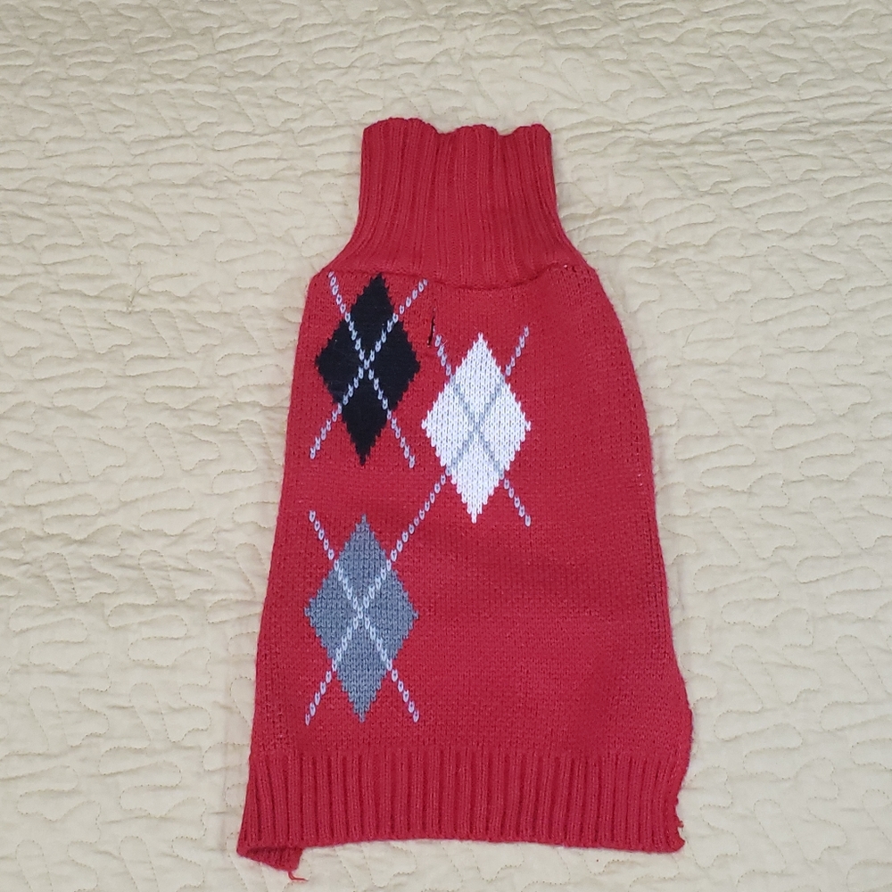 Dog sweater size M